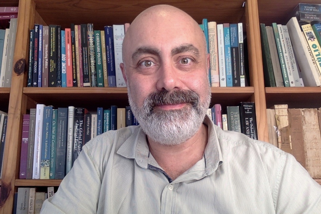 “Se Bolsonaro não for útil, o Centrão se livra dele”, diz cientista político 11 claudio couto