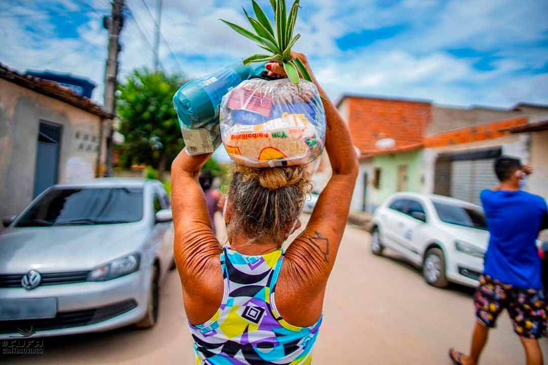 Na linha de frente contra a Covid-19, mulheres lutam para se apoiar em favelas do Brasil 12 na linha de frente contra a covid 19 mulheres lutam para se apoiar em favelas do brasil claudia