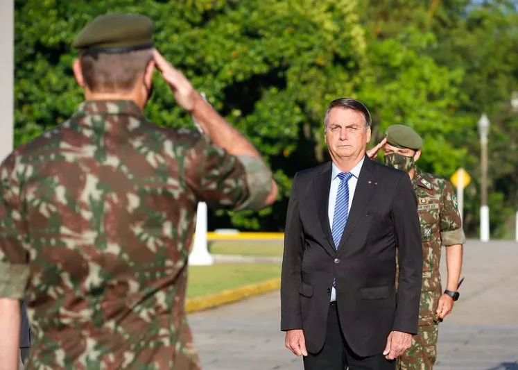 coronel insufla seguidores extremistas a defender bolsonaro de golpe imaginario
