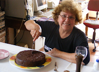 lola2Bmae2Bcortando2Bbolo2Bdo2Bmeu2Baniversario2B20092Bjoinville