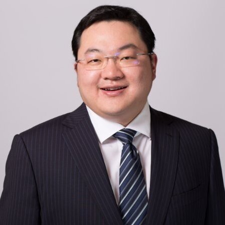 Como o maior escritório de advocacia dos EUA leva a riqueza global para paraísos fiscais 10 Acusado de um esquema de desvio de bilhões de dólares de um fundo de investimento público, Jho Low está foragido atualmente