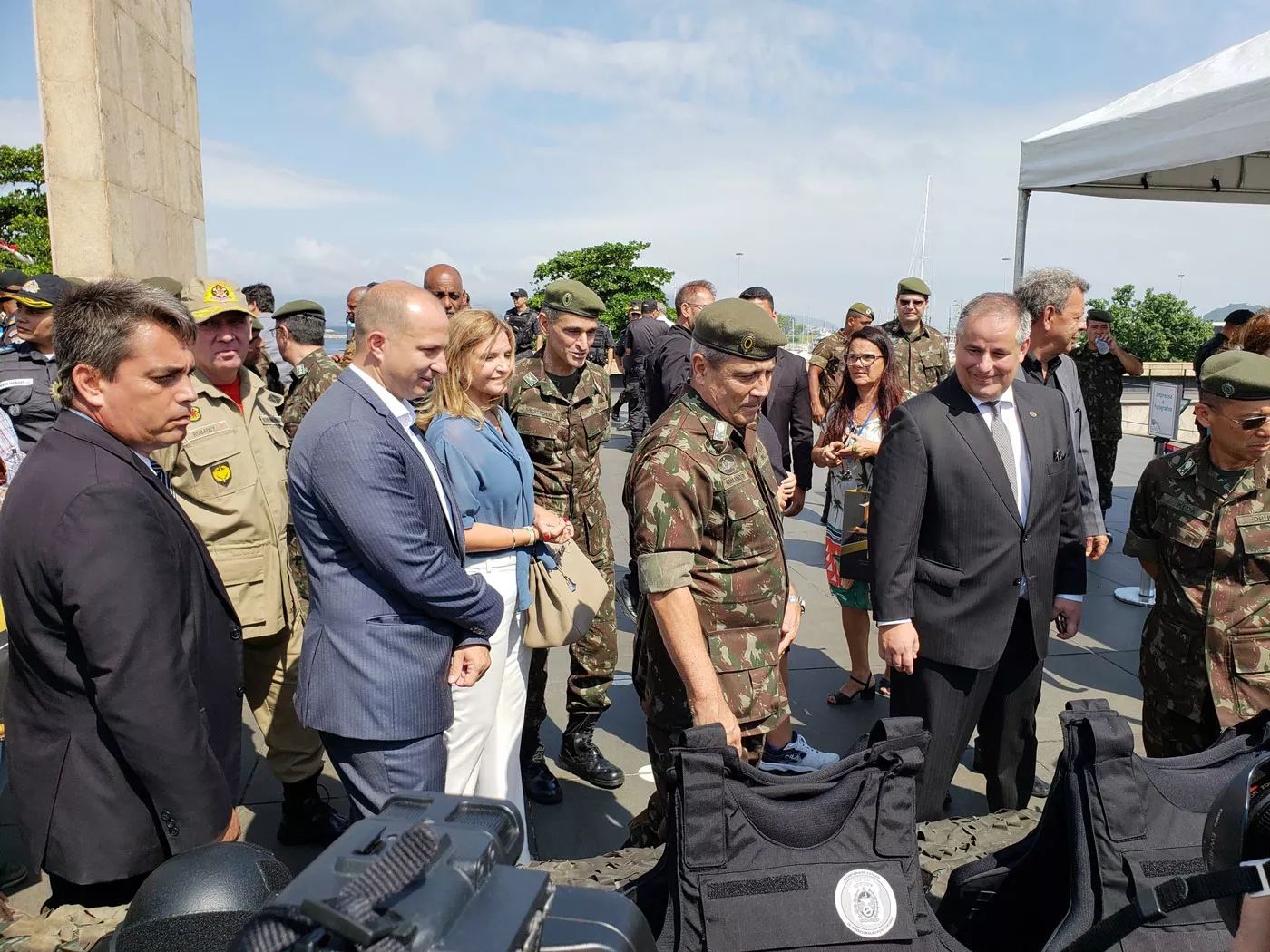 Militar que tratou de vacina teria atuado para empresa investigada por falsificação 7 foto1 militar que tratou de vacina teria atuado para empresa investigada por falsificacao