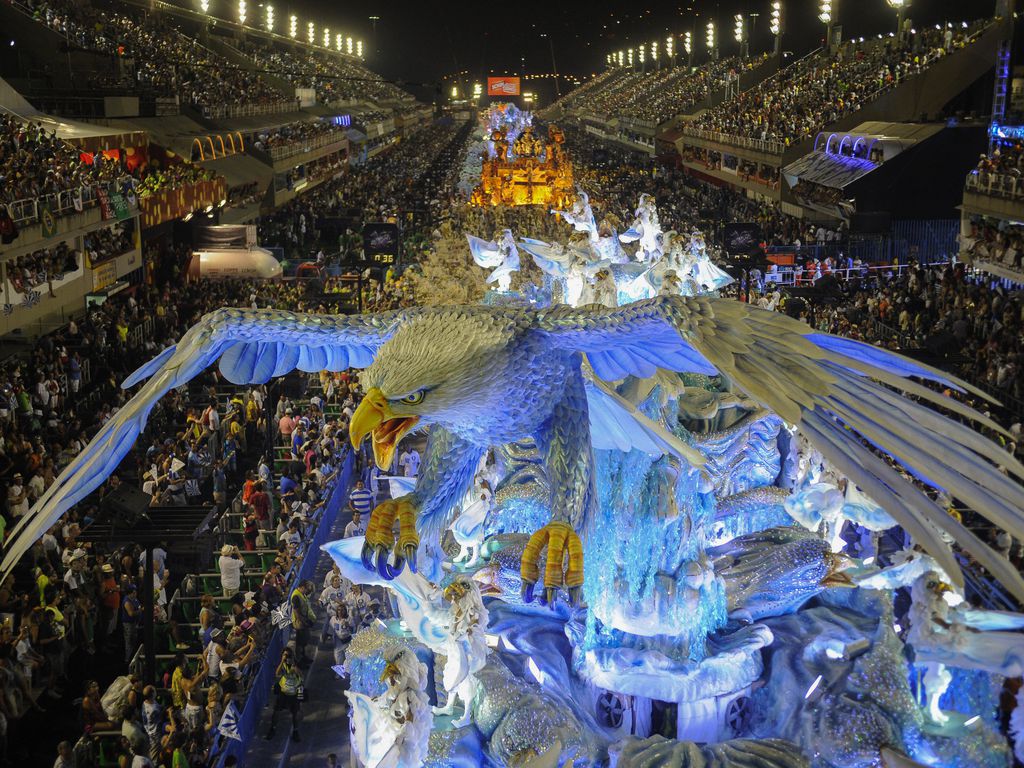 Desfile das escolas de samba do Grupo Especial no Sambódromo da Marquês de Sapucaí