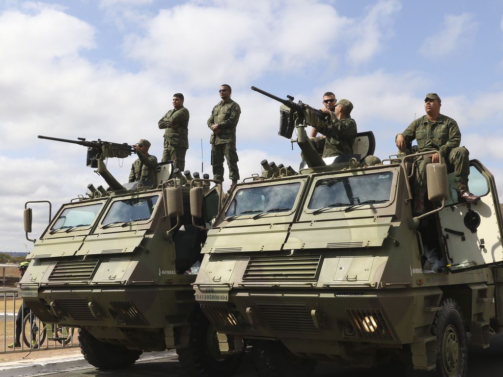 “Herança da ditadura tem de ser combatida com reforma no ensino militar”, diz Vannuchi 22 ed 7desetembro heranca da ditadura tem de ser combatida com reforma no ensino militar diz vannuchi