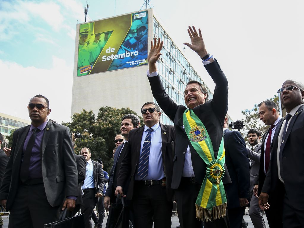 “Herança da ditadura tem de ser combatida com reforma no ensino militar”, diz Vannuchi 21 O presidente Jair Bolsonaro durante o desfile de 7 de Setembro, em Brasília.
