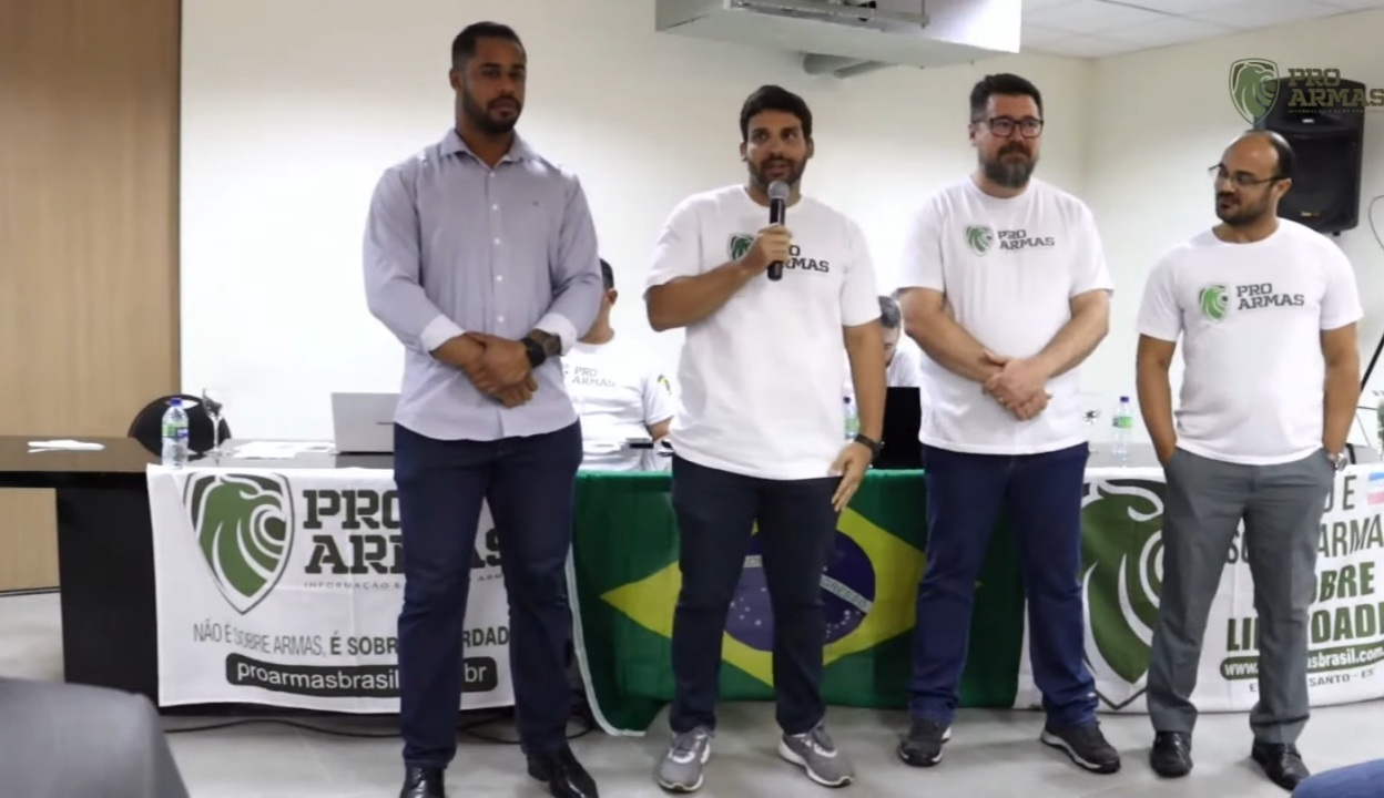 Secretário de fomento à cultura promete R$ 1 bilhão da Lei Rouanet para conteúdo pró-armas 5 foto 1 secretario de fomento a cultura promete r 1 bilhao da lei rouanet para conteudo pro armas