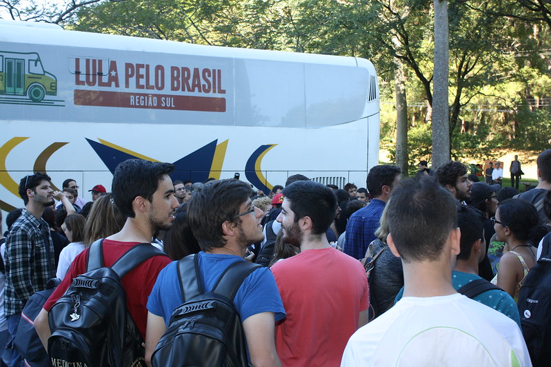 PSB e PT monitoram extremistas de direita durante eleições 60 Caravana do Lula pelo RS
