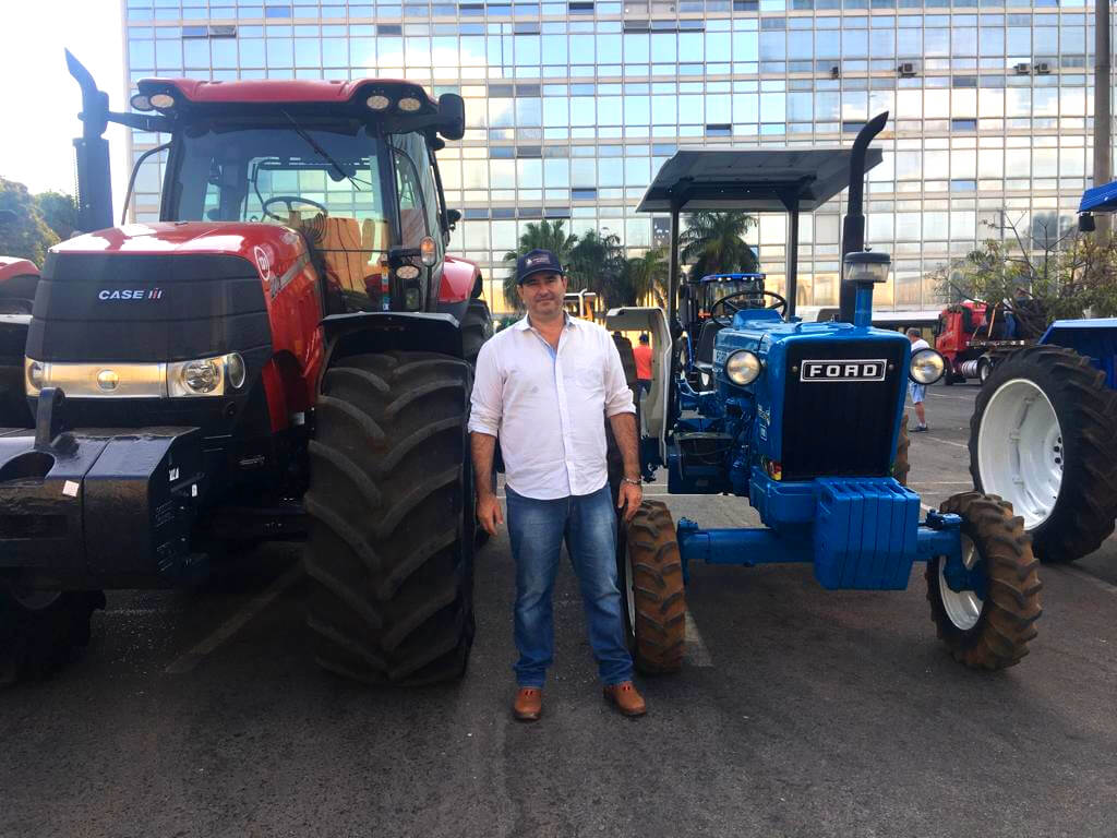 Conheça quem bancou a ida de tratores no 7 de setembro em Brasília 43 7 de setembro brasilia adriano barzotto