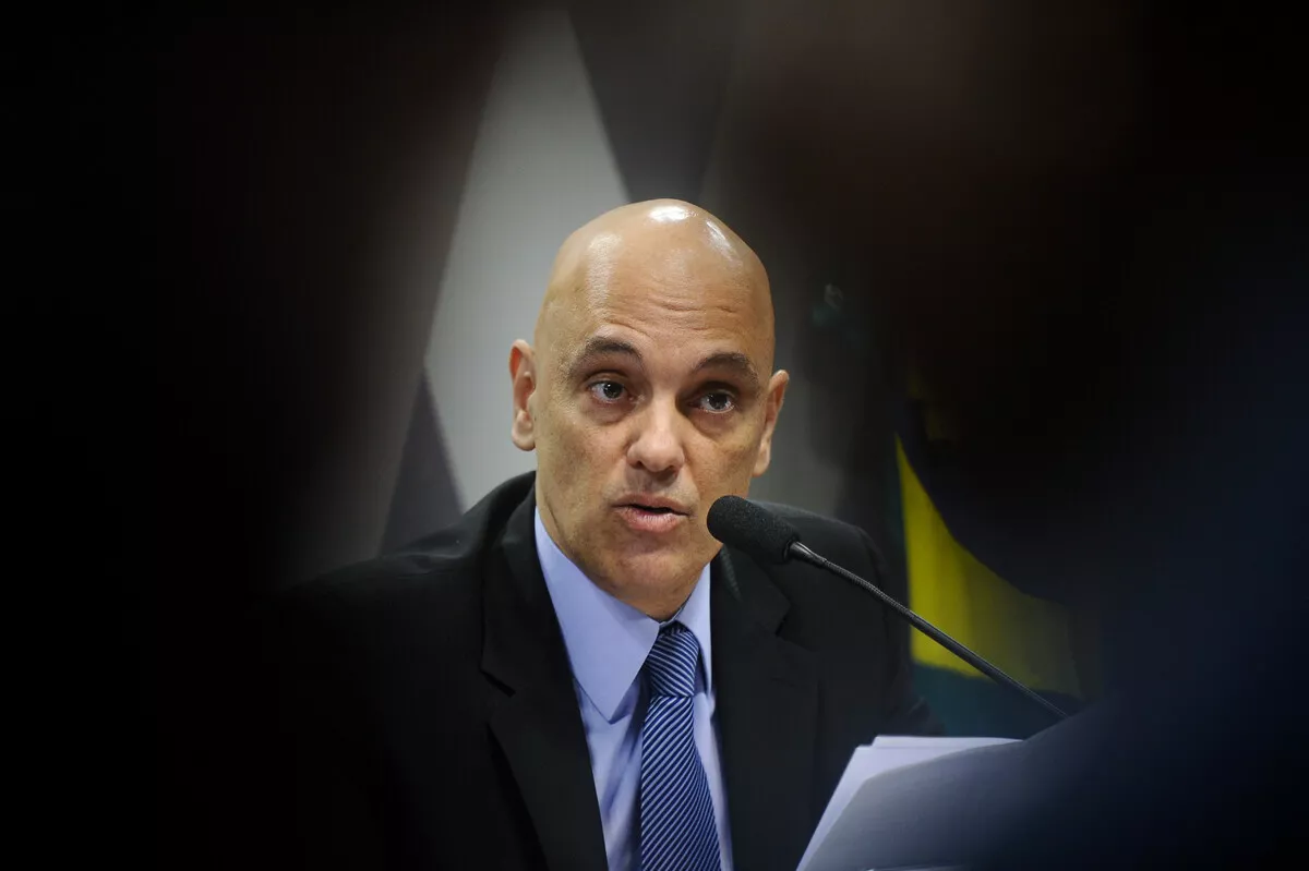 Delegados aposentados da PF que agiram contra Moraes têm grupo “conservador” no WhatsApp 22 Capa Delegados aposentados da PF que agiram contra Moraes tem grupo conservador no WhatsApp