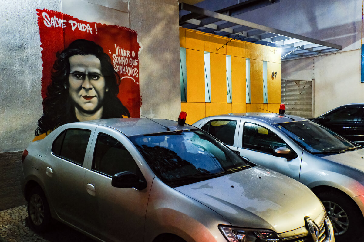 Foto1 Violencia nas eleicoes faz politicos irem as ruas com escolta