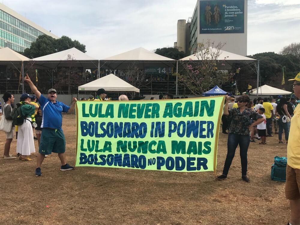 A “estratégia discursiva” dos cartazes que pediram golpe no 7 de setembro 11 foto 2 laura